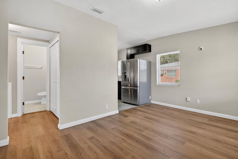 Photo 8 of 5822 Begonia Rd, Jacksonville, FL 32209, photographed by Megapixeler