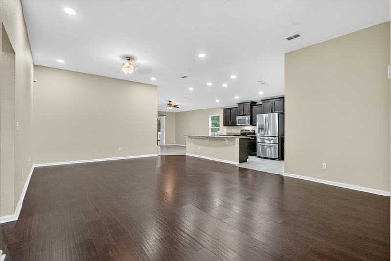 Family Room at 15885 Bainebridge Dr, Jacksonville, FL 32218