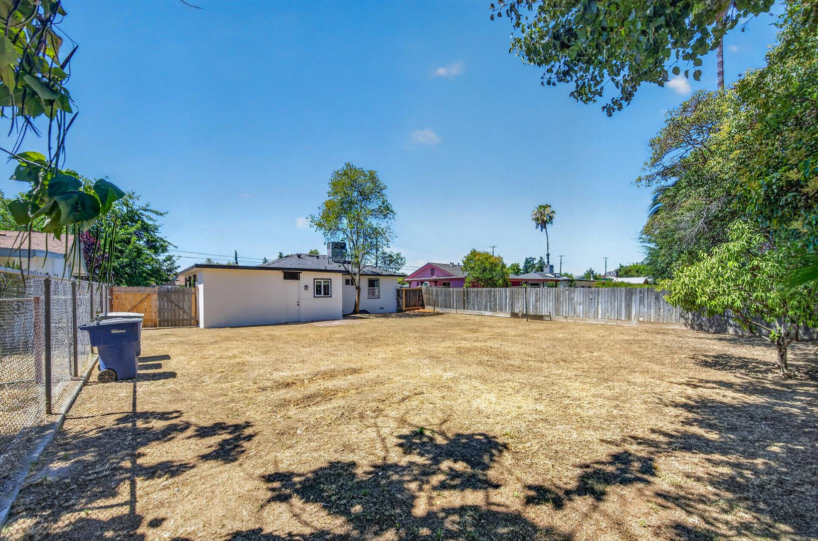 680 W Sample Ave, photo 27
