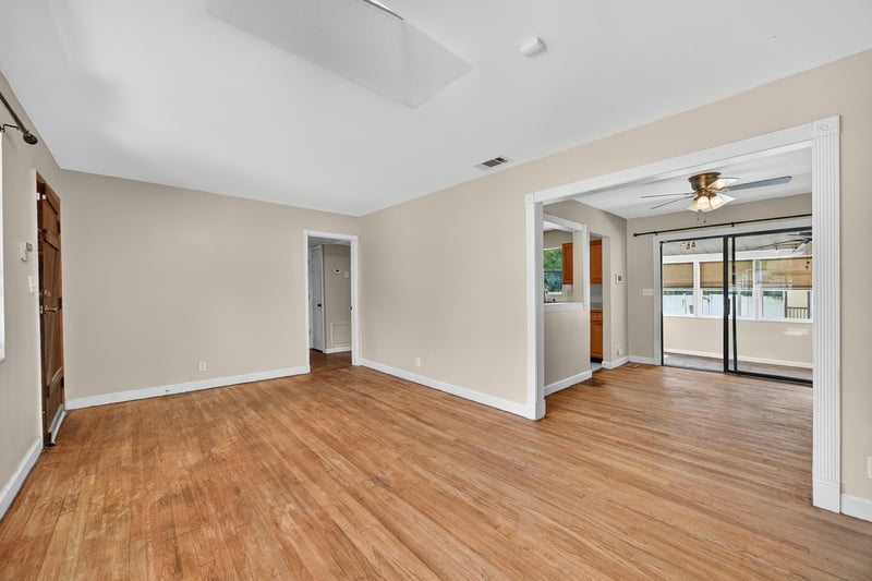 Photo 10 of 3424 Cesery Blvd, Jacksonville, FL 32277, photographed by Megapixeler