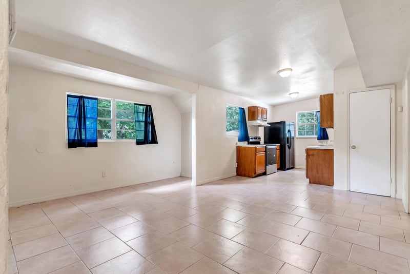 Photo 10 of 4407 Melvin Cir E, Jacksonville, FL 32210, photographed by Megapixeler