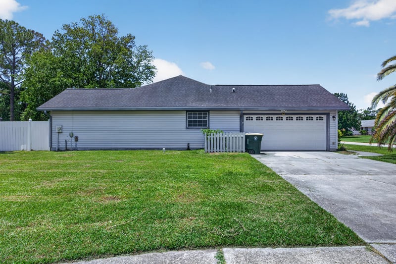 Photo 4 of 3550 Sheldrake Dr, Jacksonville, FL 32223, photographed by Megapixeler