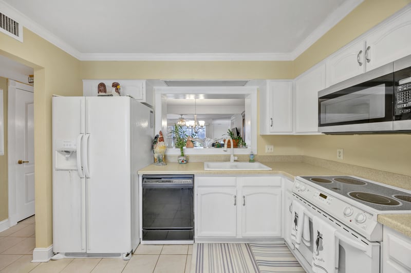 Photo 14 of 7624 Las Palmas Way unit 163, Jacksonville, FL 32256, photographed by Megapixeler