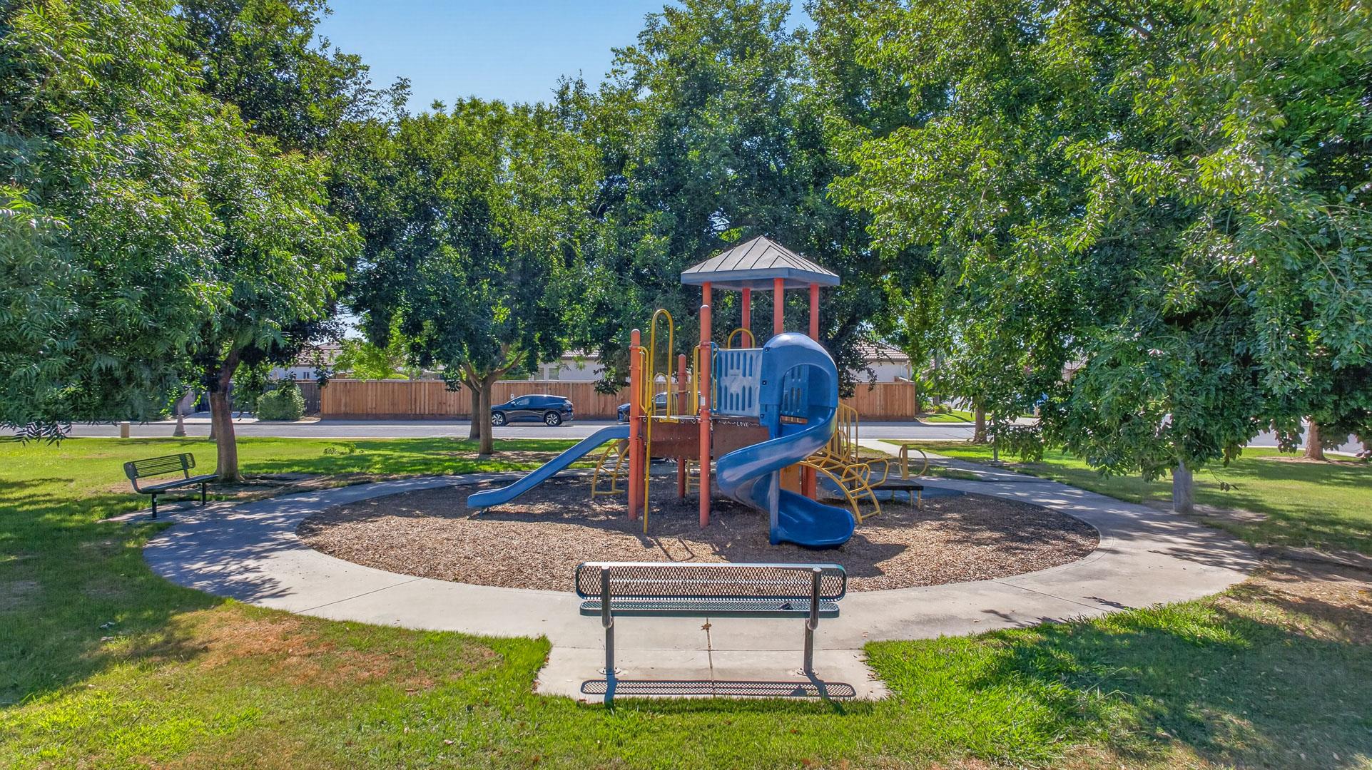 633 W Richmond Ave, photo 19