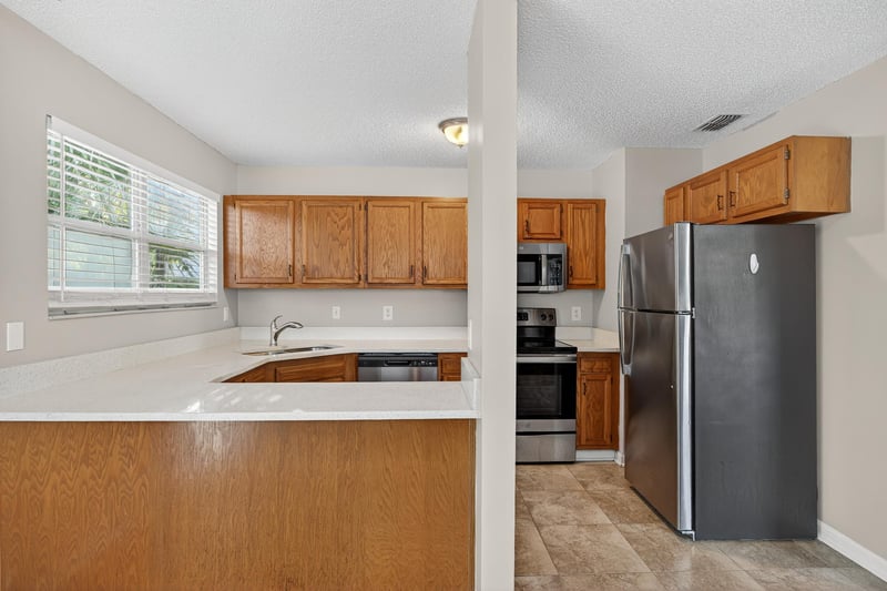 Photo 9 of 14192 Hampton Falls Dr N, Jacksonville, FL 32224, photographed by Megapixeler