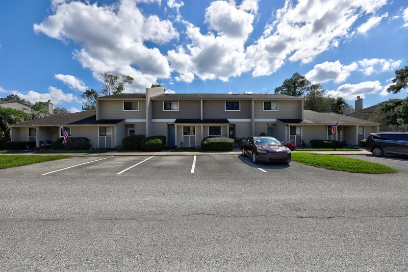 Front at 3801 Crown Point Rd unit 2132, Jacksonville, FL 32257