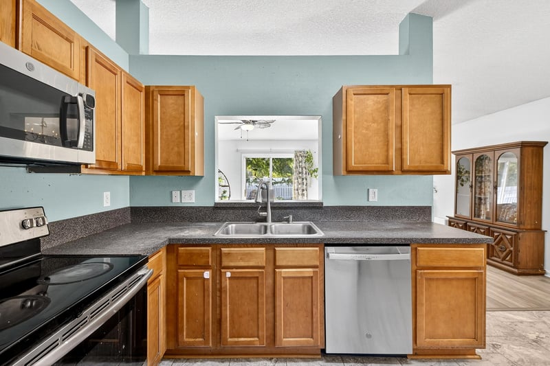 Photo 17 of 12318 Anarania Dr, Jacksonville, FL 32220, photographed by Megapixeler