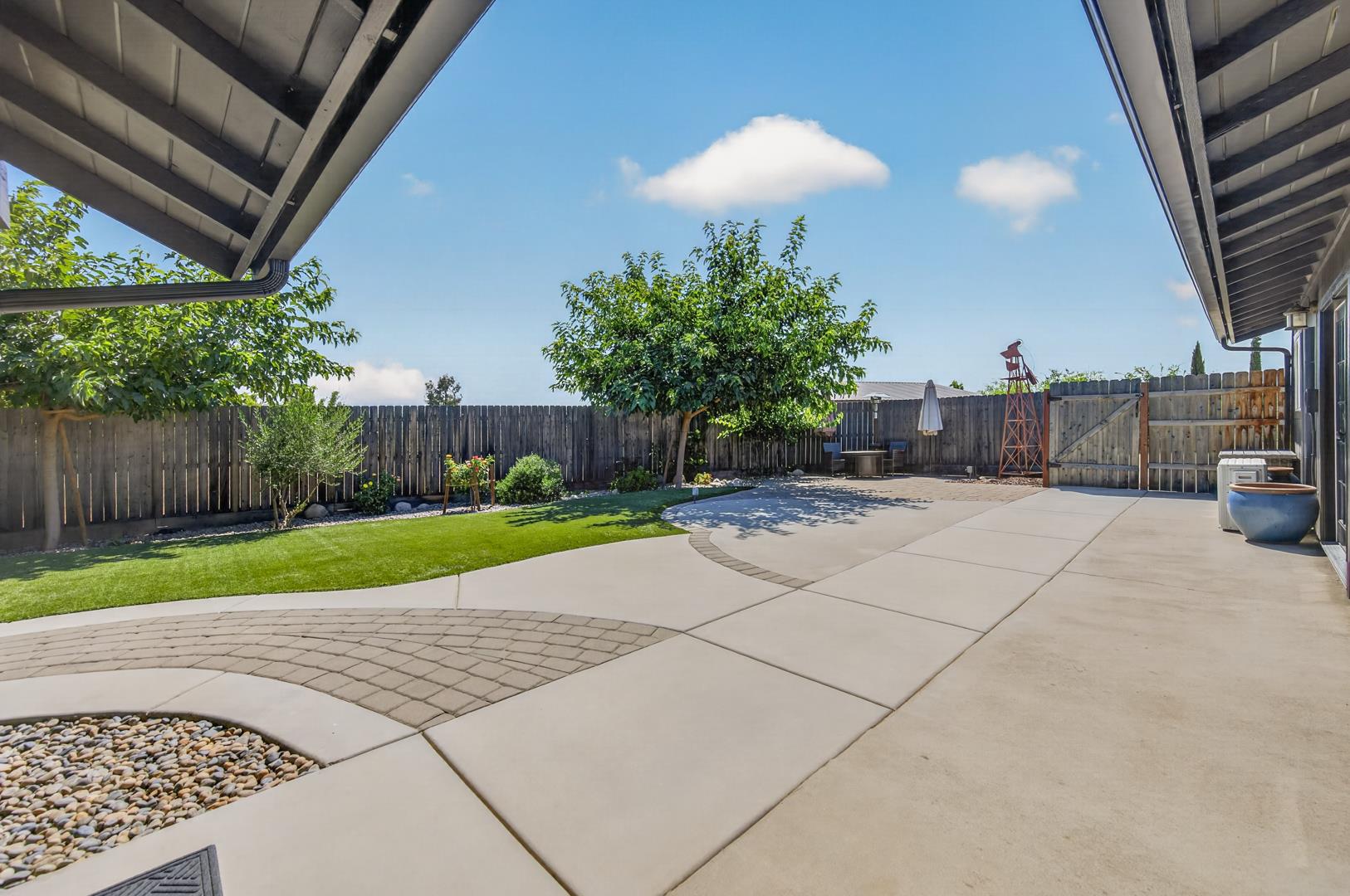 16935 Karen Rd, photo 80