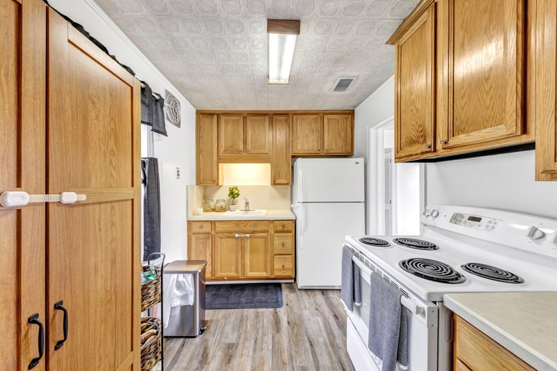 Photo 10 of 2867 Stonemont St, Jacksonville, FL 32207, photographed by Megapixeler