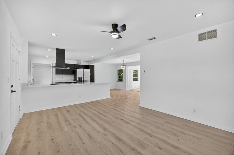 Photo 7 of 1824 Rugby Rd, Jacksonville, FL 32208, photographed by Megapixeler