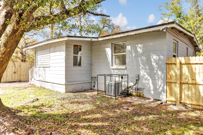 Photo 2 of 1750 W 29th St, Jacksonville, FL 32209, photographed by Megapixeler