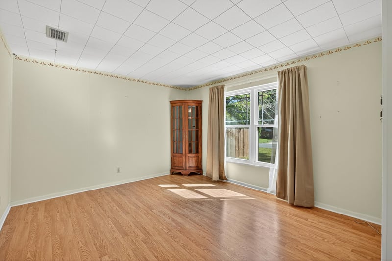 Photo 5 of 5975 111th St, Jacksonville, FL 32244, photographed by Megapixeler