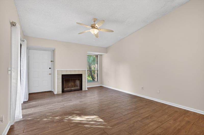 Photo 7 of 3801 Crown Point Rd #1292, Jacksonville, FL 32257, photographed by Megapixeler