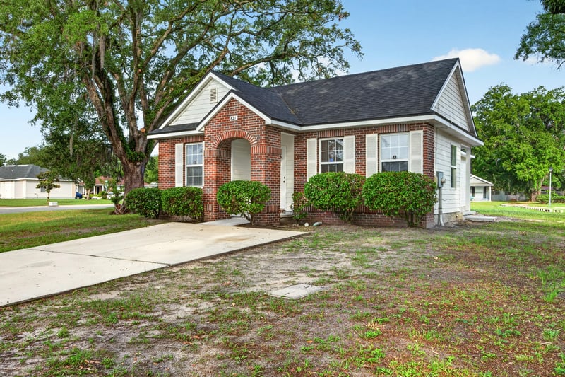 Photo 38 of 821 Oak Arbor Cir, Jacksonville, FL 32206, photographed by Megapixeler