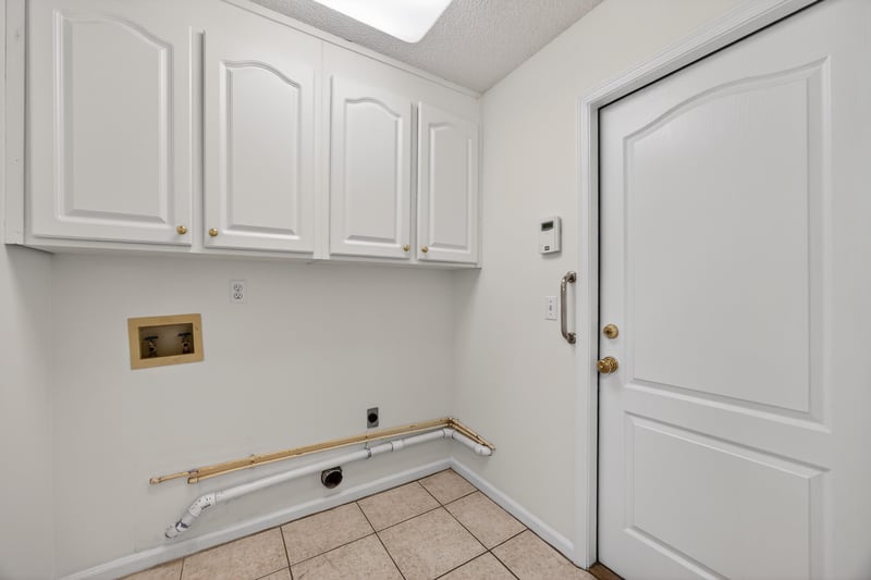 Photo 37 of 985 Sweetwood Ct, Orange Park, FL 32065, photographed by Megapixeler