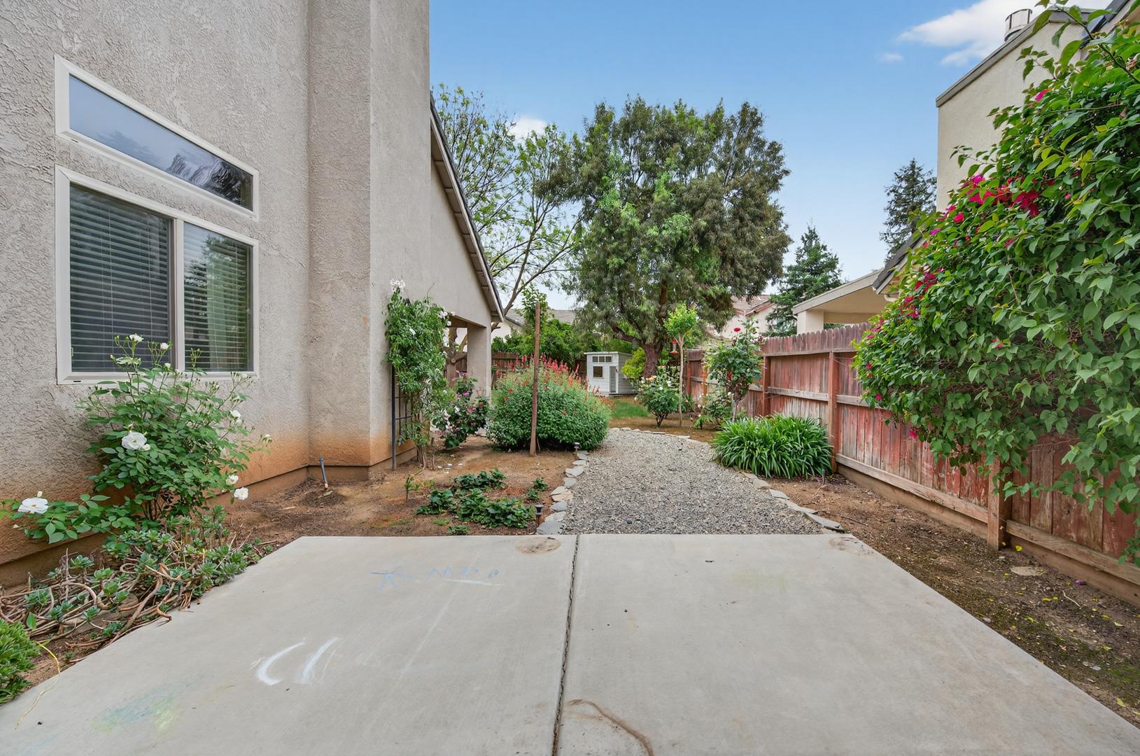 2873 E El Paso Ave, photo 53