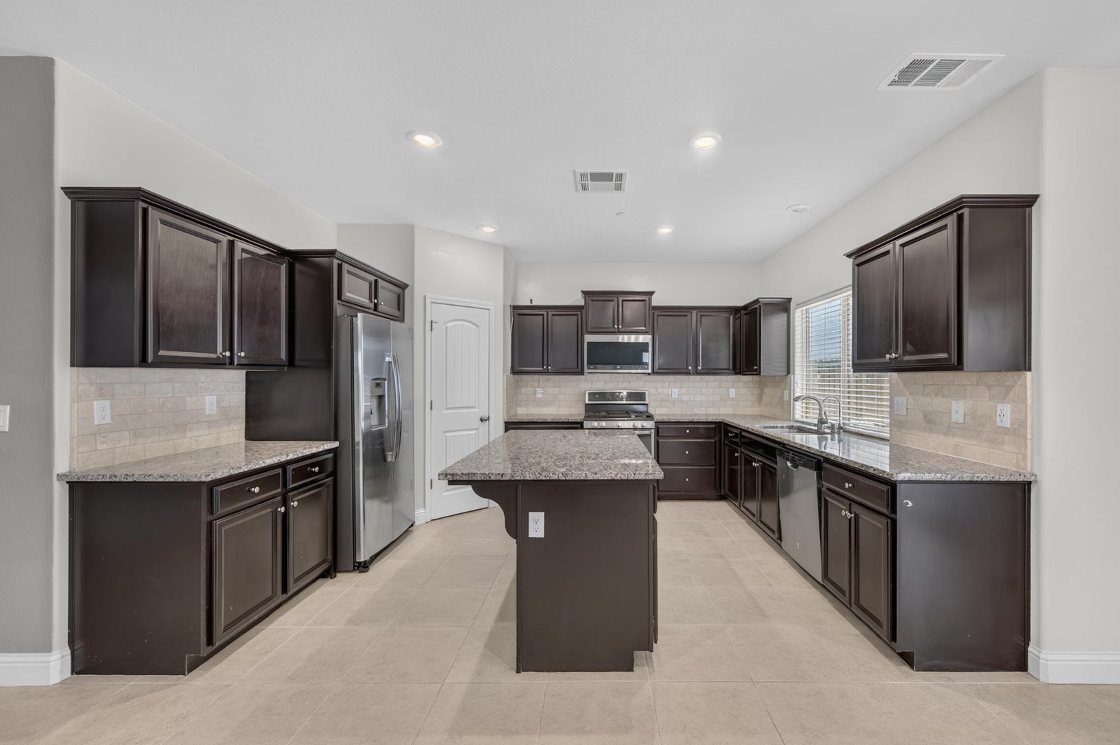 2148 La Canada Ave, photo 31