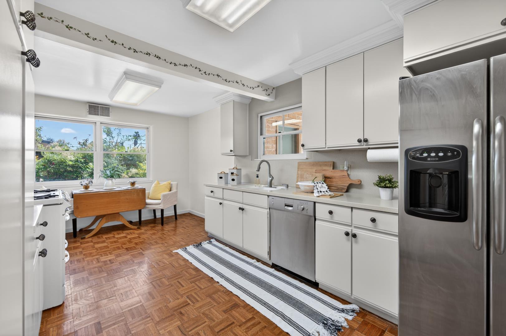 1220 E Sussex Way, photo 18