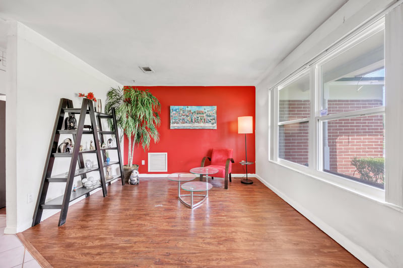 Photo 6 of 5676 Flagstaff Rd, Jacksonville, FL 32207, photographed by Megapixeler