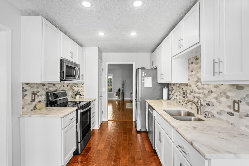 Photo 17 of 10928 Copper Hill Dr, Jacksonville, FL 32218, photographed by Megapixeler