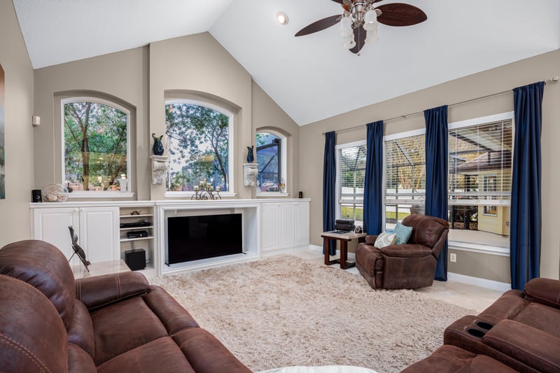 Family Room V2 at 320 Talwood Trce, Jacksonville, FL 32259