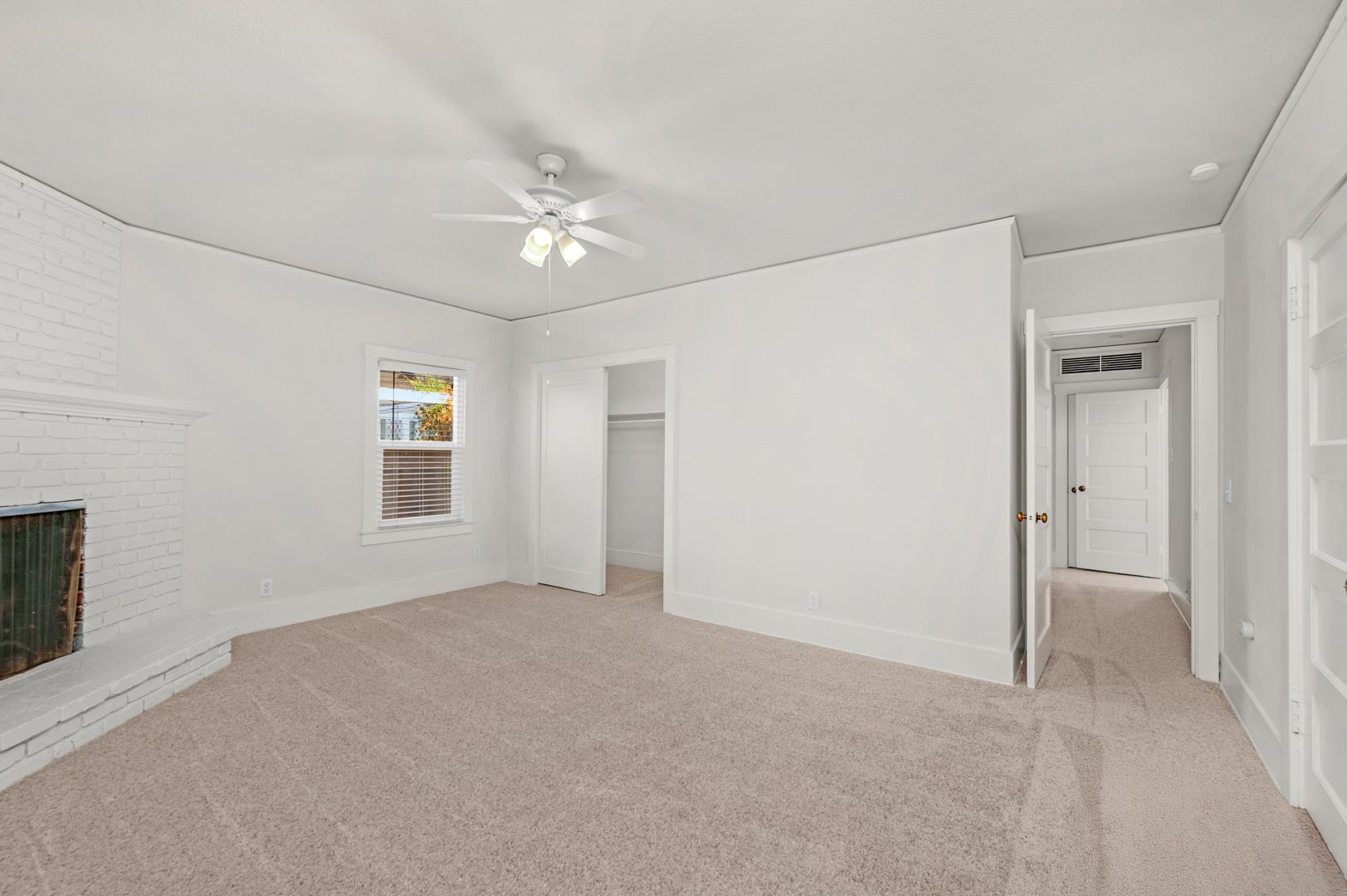 1009 N Vagedes Ave, photo 19