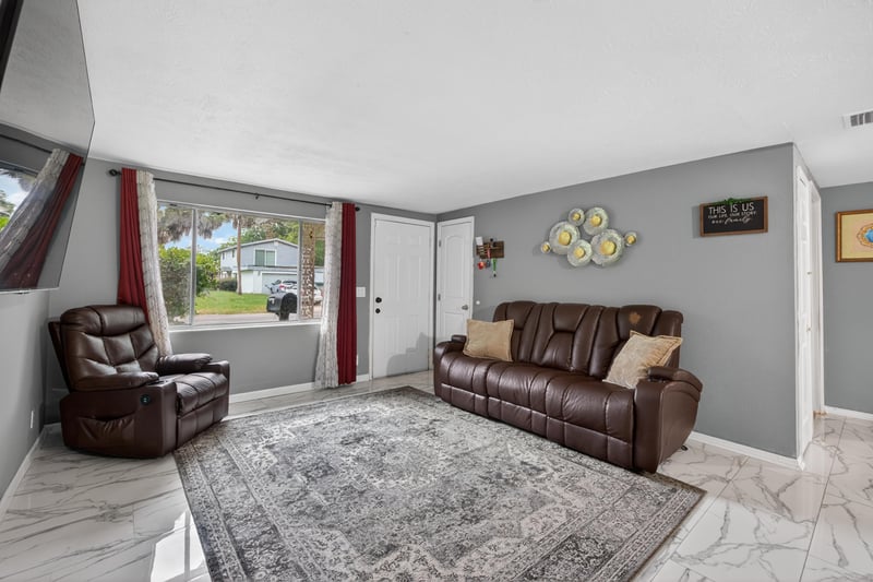 Photo 8 of 7221 Dostie Dr E, Jacksonville, FL 32209, photographed by Megapixeler