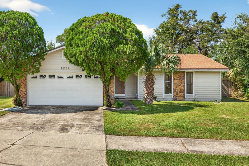 Photo 4 of 10164 Arrowhead Dr, Jacksonville, FL 32257, photographed by Megapixeler