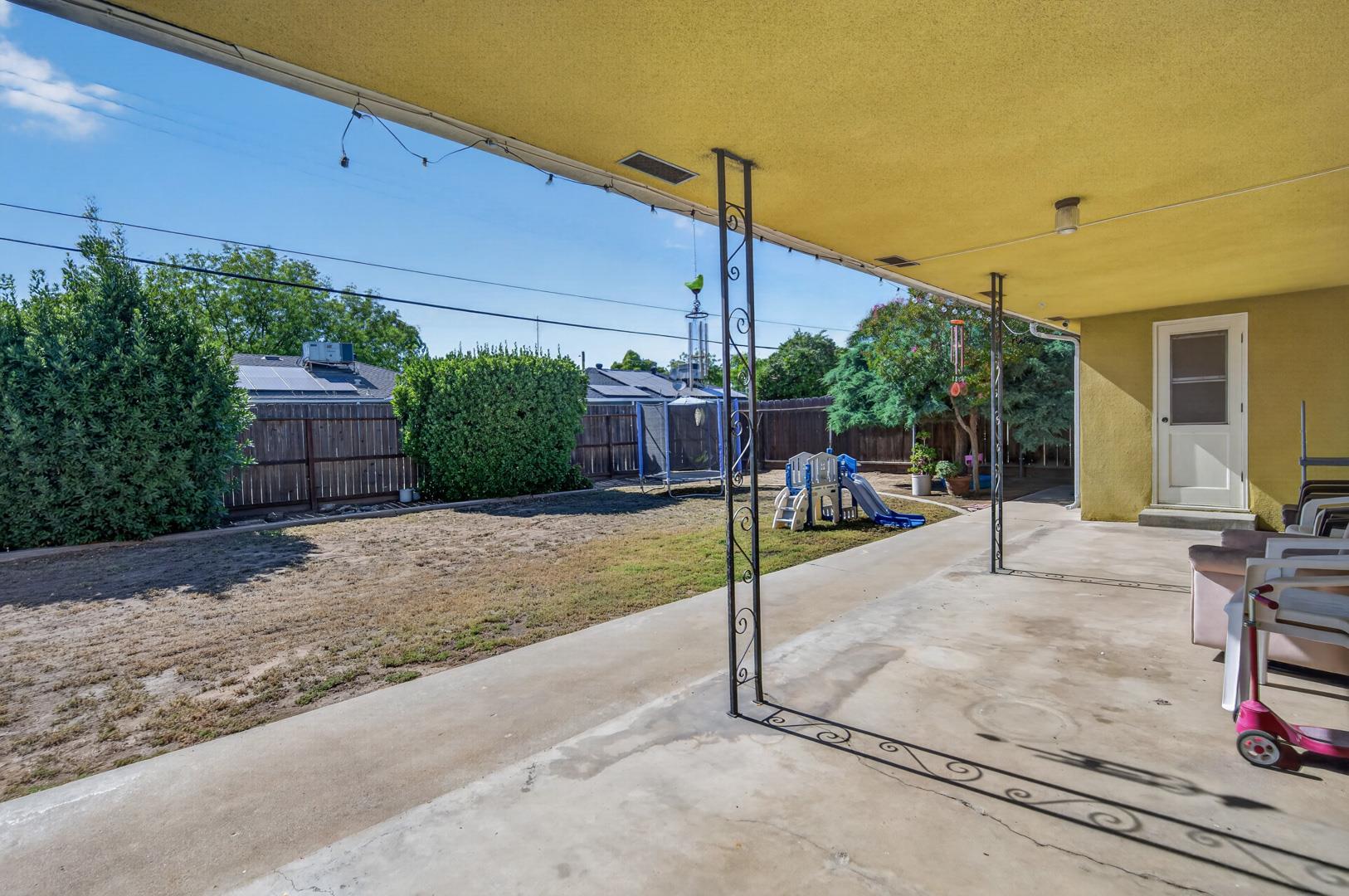 5521 N Callisch Ave, photo 47