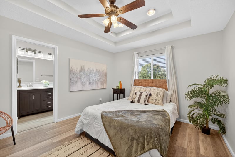 Photo 13 of 8875 Inlet Bluff Dr, Jacksonville, FL 32216, photographed by Megapixeler