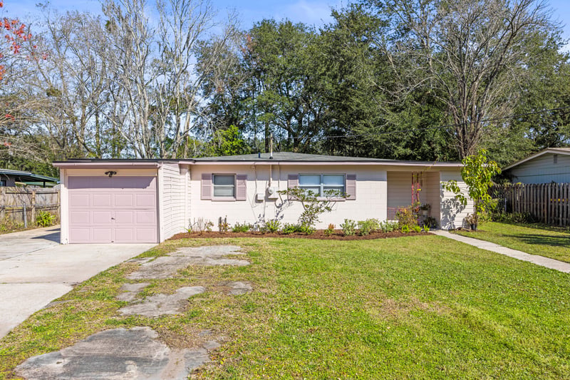 Photo 2 of 10431 Ebbitt Rd, Jacksonville, FL 32246, photographed by Megapixeler