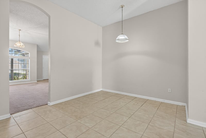 Dinet Area at 8342 Staplehurst Dr W, Jacksonville, FL 32244