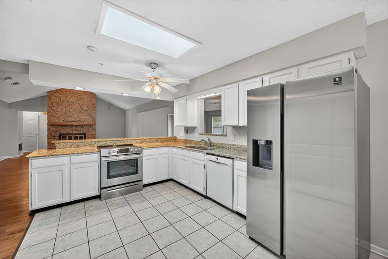Photo 12 of 4294 Tanglewilde Dr S, Jacksonville, FL 32257, photographed by Megapixeler
