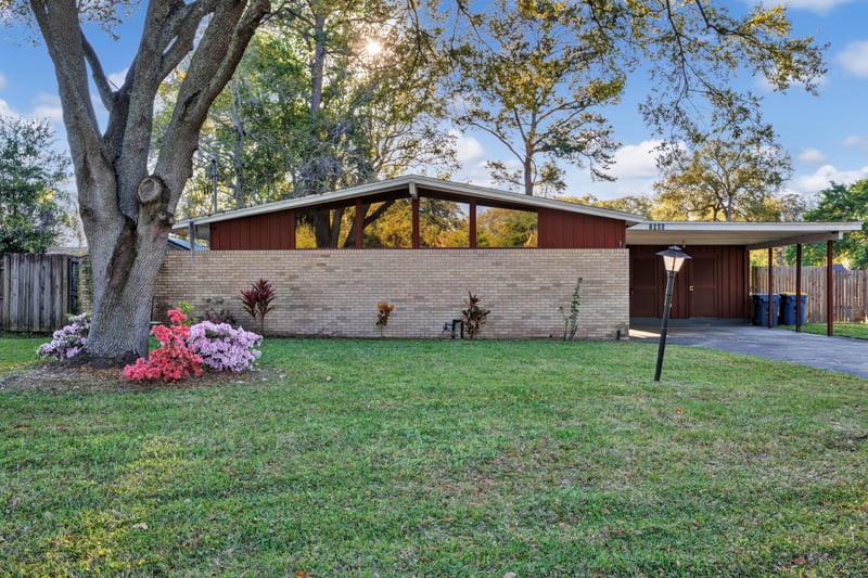 Photo 1 of 1005 Las Robida Dr, Jacksonville, FL 32211, photographed by Megapixeler