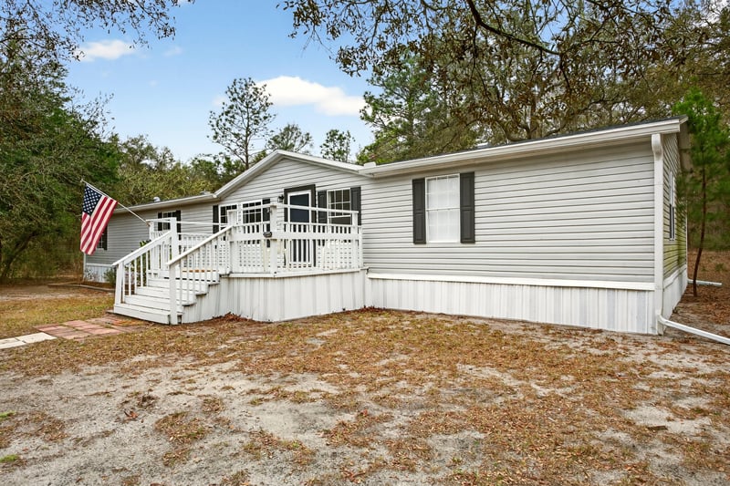 Photo 5 of 6928 Gilda Ct, Keystone Heights, FL 32656, photographed by Megapixeler
