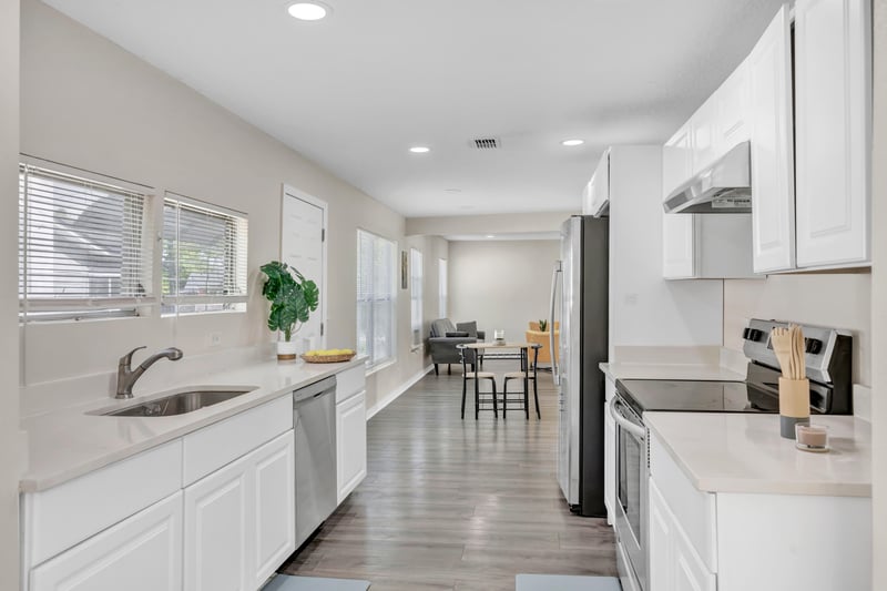 Photo 14 of 432 Tallulah Ave, Jacksonville, FL 32208, photographed by Megapixeler