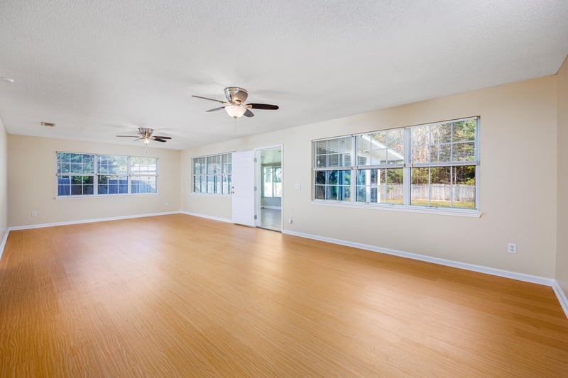 Big Living Space at 2007 Hovington Cir E, Jacksonville, FL 32246