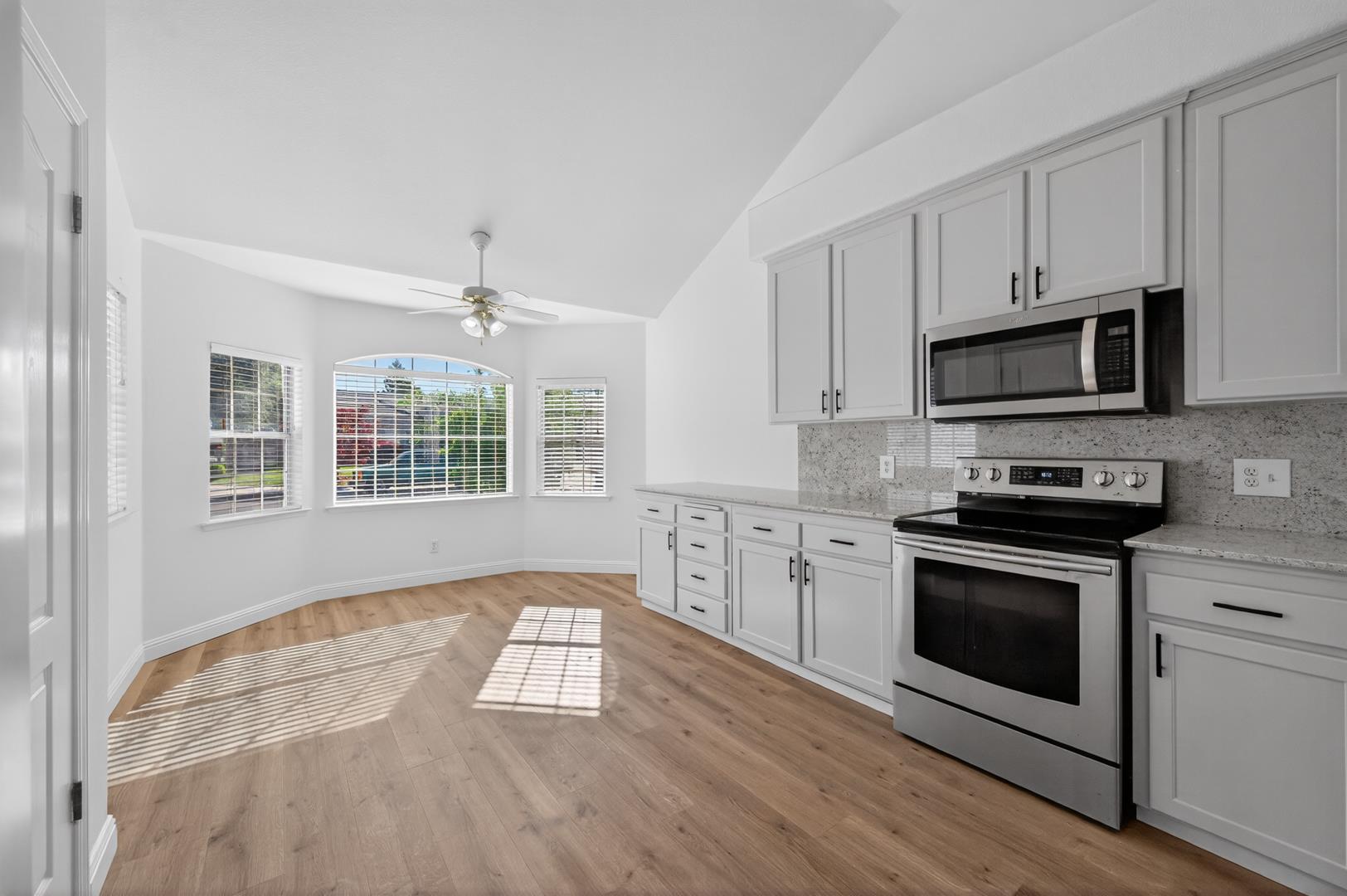 10291 N Whitney Ave., photo 15