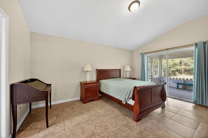 Photo 18 of 110 Pioneer Trail, Palatka, FL 32177, photographed by Megapixeler