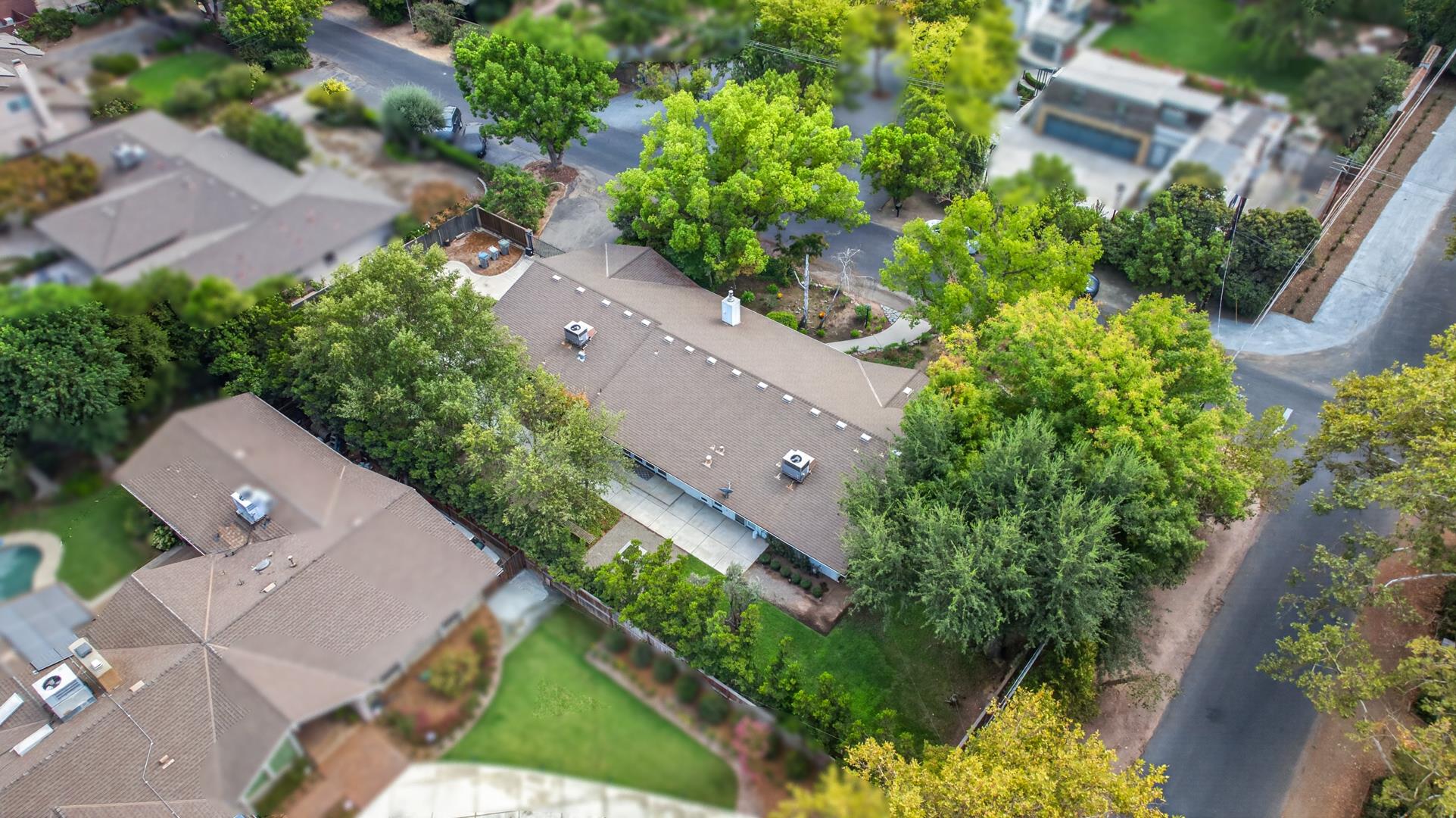 505 E Swift Ave, photo 14