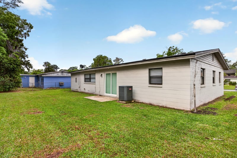Photo 33 of 2839 Loran Dr W, Jacksonville, FL 32216, photographed by Megapixeler