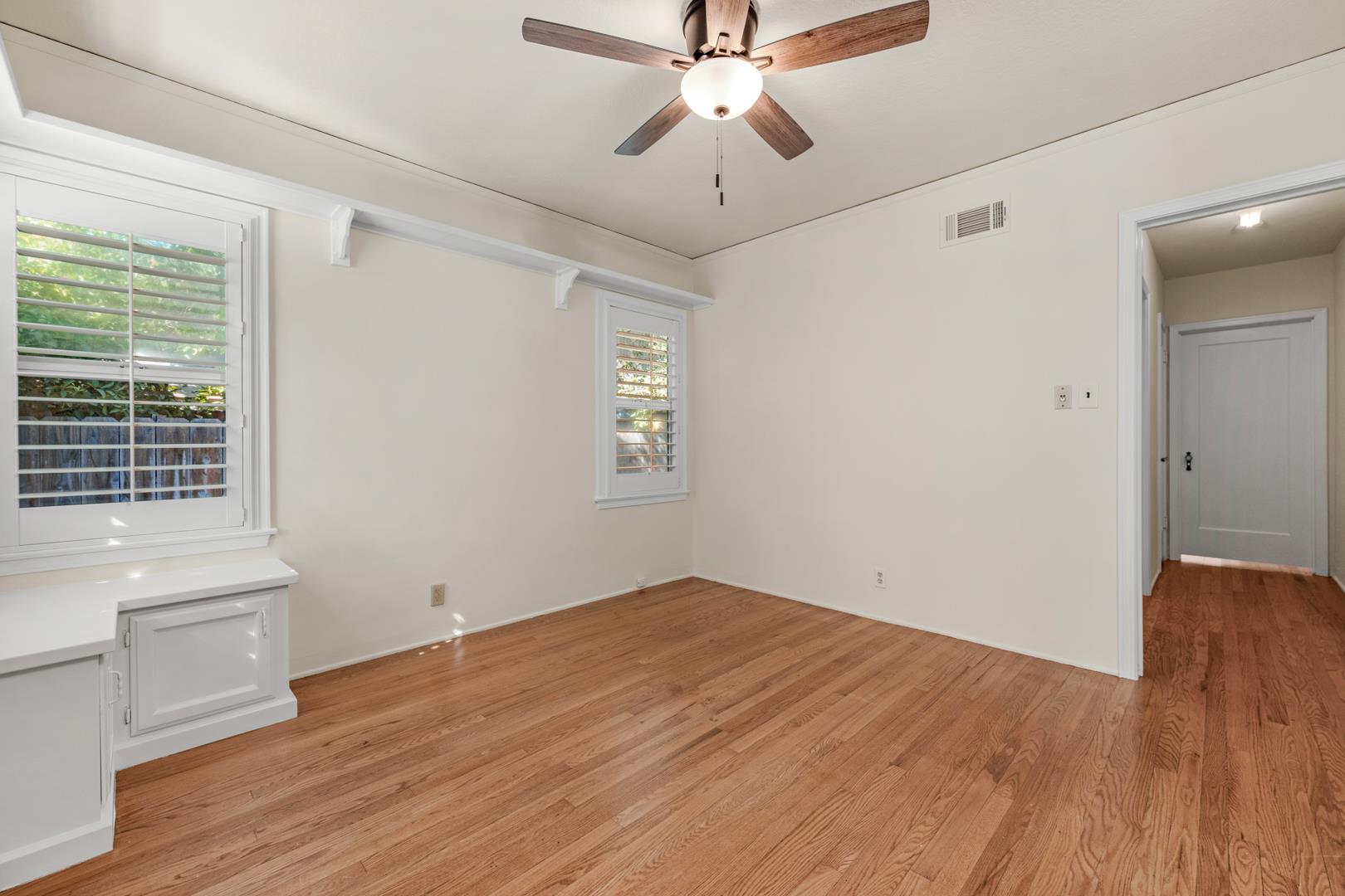 4845 N Arcade Ave, photo 45