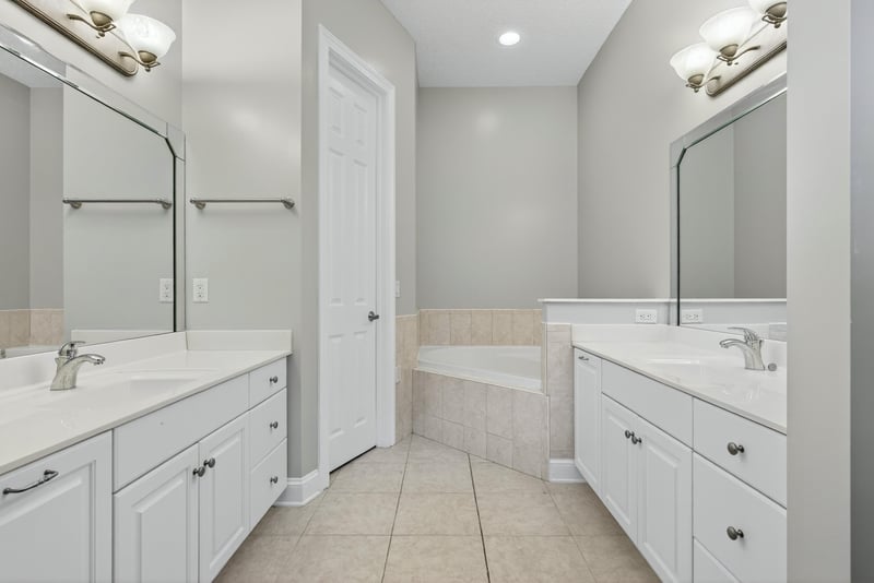 Photo 33 of 2580 Heather Oaks Ct, Orange Park, FL 32073, photographed by Megapixeler