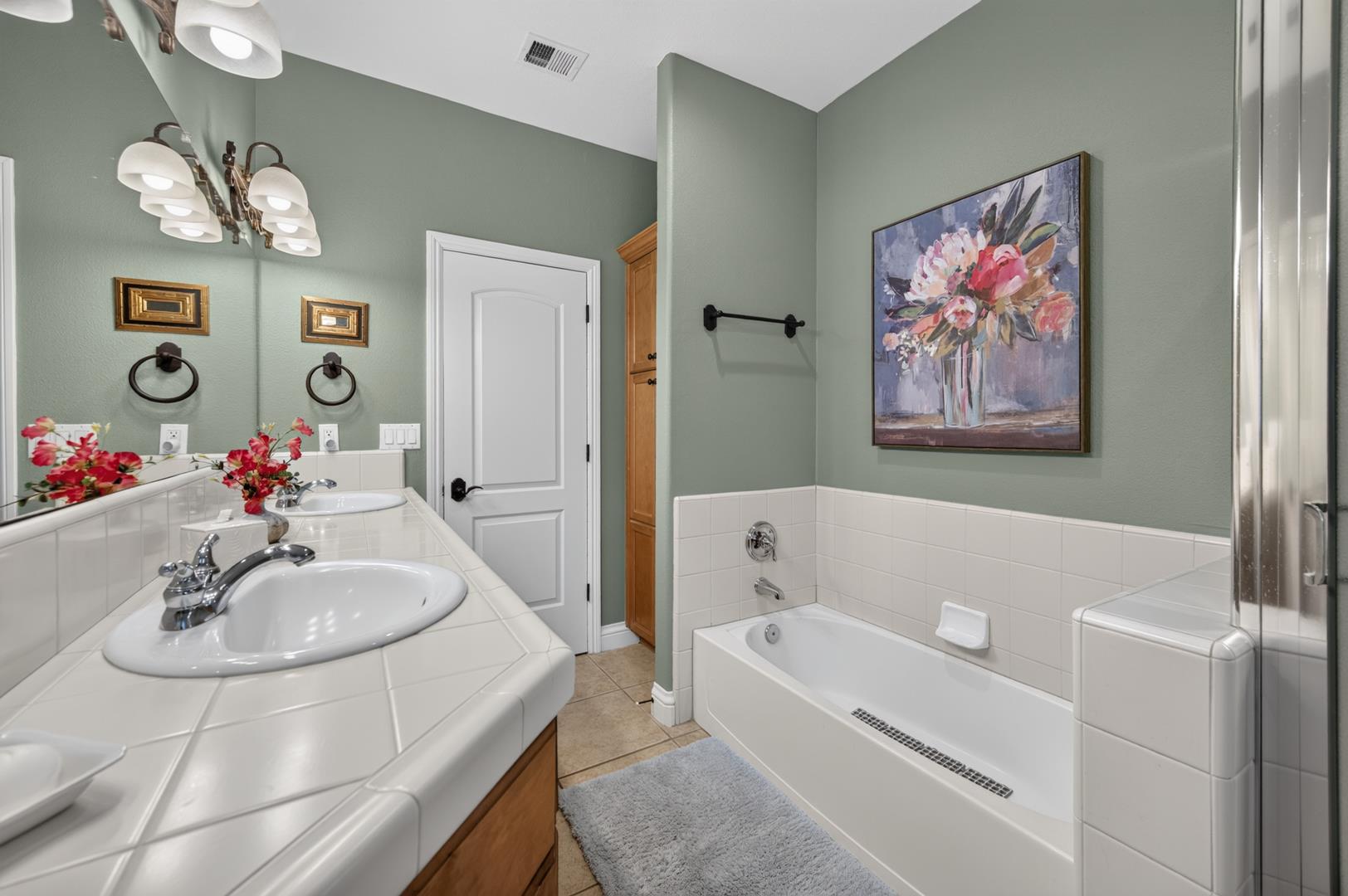 6457 N Warren Ave, photo 47