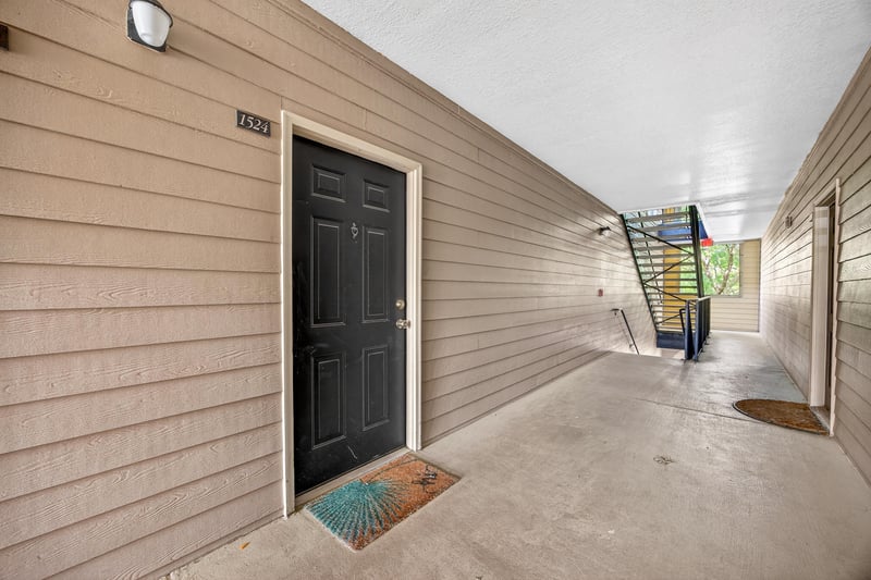 Photo 3 of 10961 Burnt Mill Rd, Jacksonville, FL 32256, photographed by Megapixeler