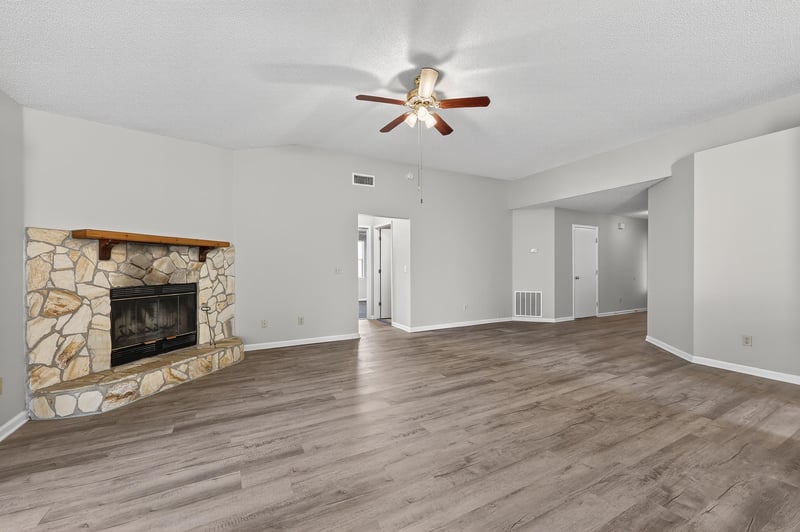 Family Room at 12119 Cancun Dr, Jacksonville, FL 32225