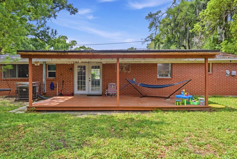 Photo 32 of 7221 Dostie Dr E, Jacksonville, FL 32209, photographed by Megapixeler