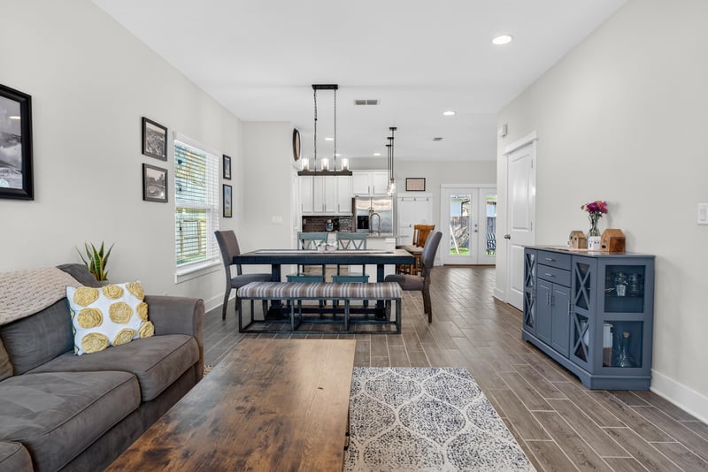 Photo 10 of 4329 Shirley Ave, Jacksonville, FL 32210, photographed by Megapixeler