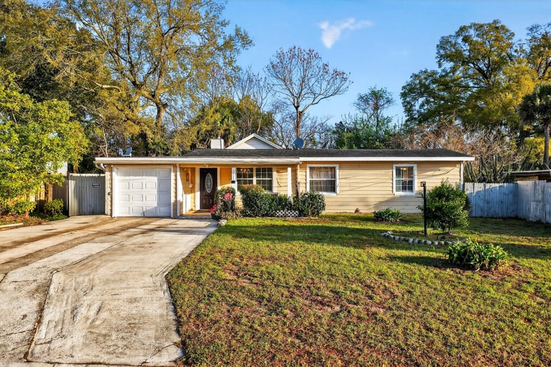 Photo 1 of 5933 Green Hill Ln, Jacksonville, FL 32211, photographed by Megapixeler