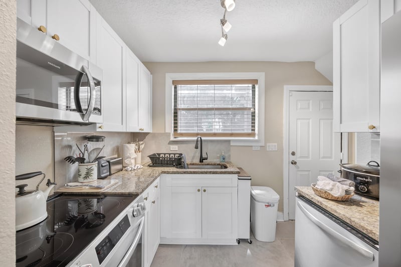 Photo 20 of 1510 Naldo Ave, Jacksonville, FL 32207, photographed by Megapixeler